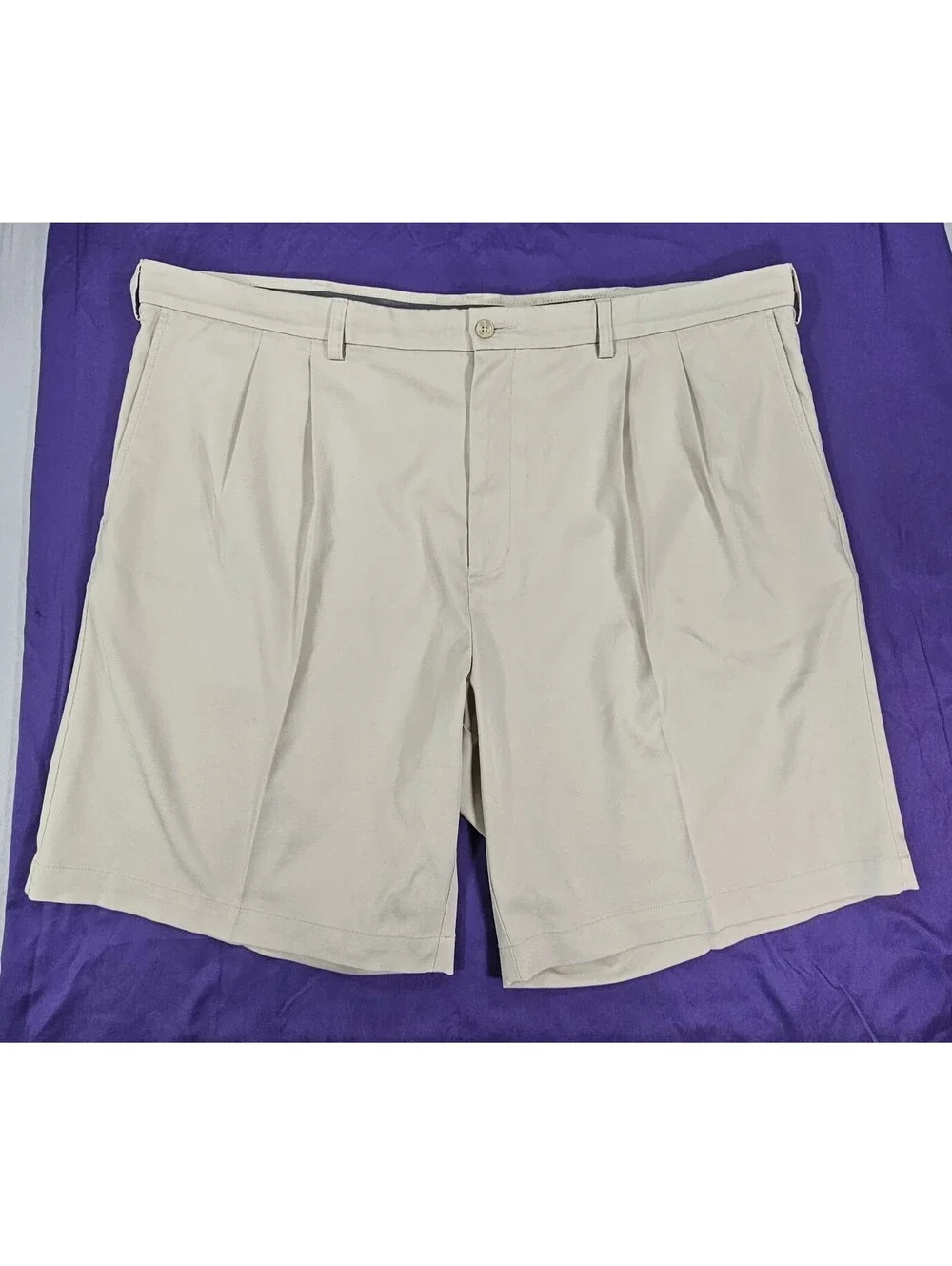 Roundtree & Yorke Performance Work Play Men's Shorts. Size 46B. Golf